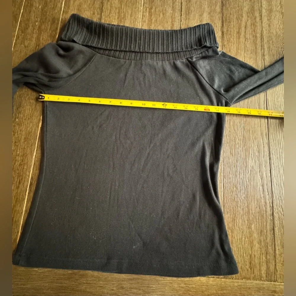 Vintage Y2K Fashion Bug Off-Shoulder Black Blouse - Picture 5 of 7